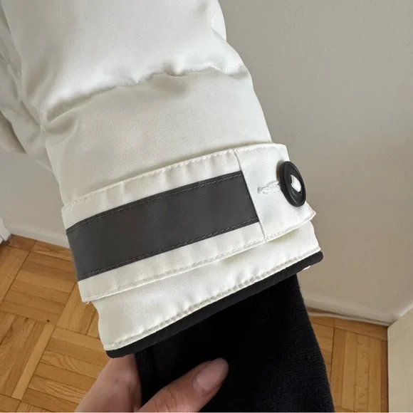 Canada Goose Merritt Parka - Picture 4 of 11